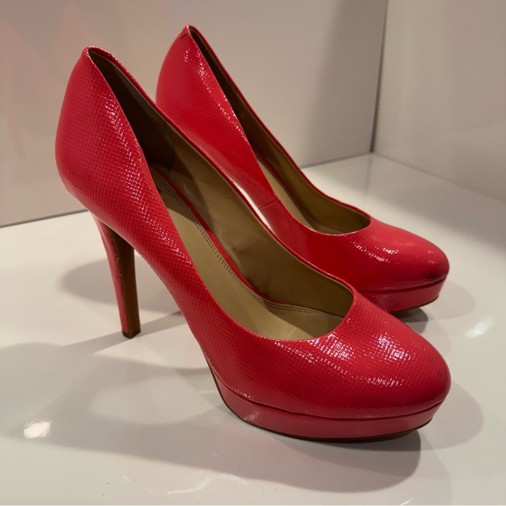 Gianni Bini Coral Pink Platform Heels